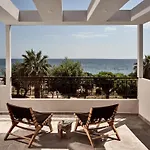 Margie Sea View Apartmán *